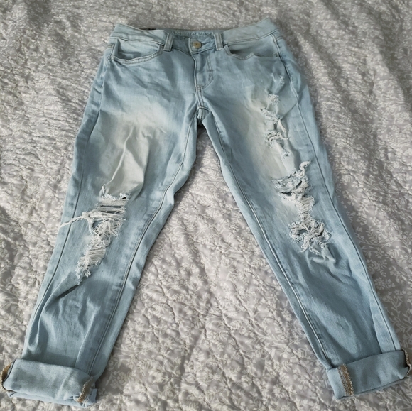 American Eagle Outfitters Denim - AE Distressed Jegging Crop 2R